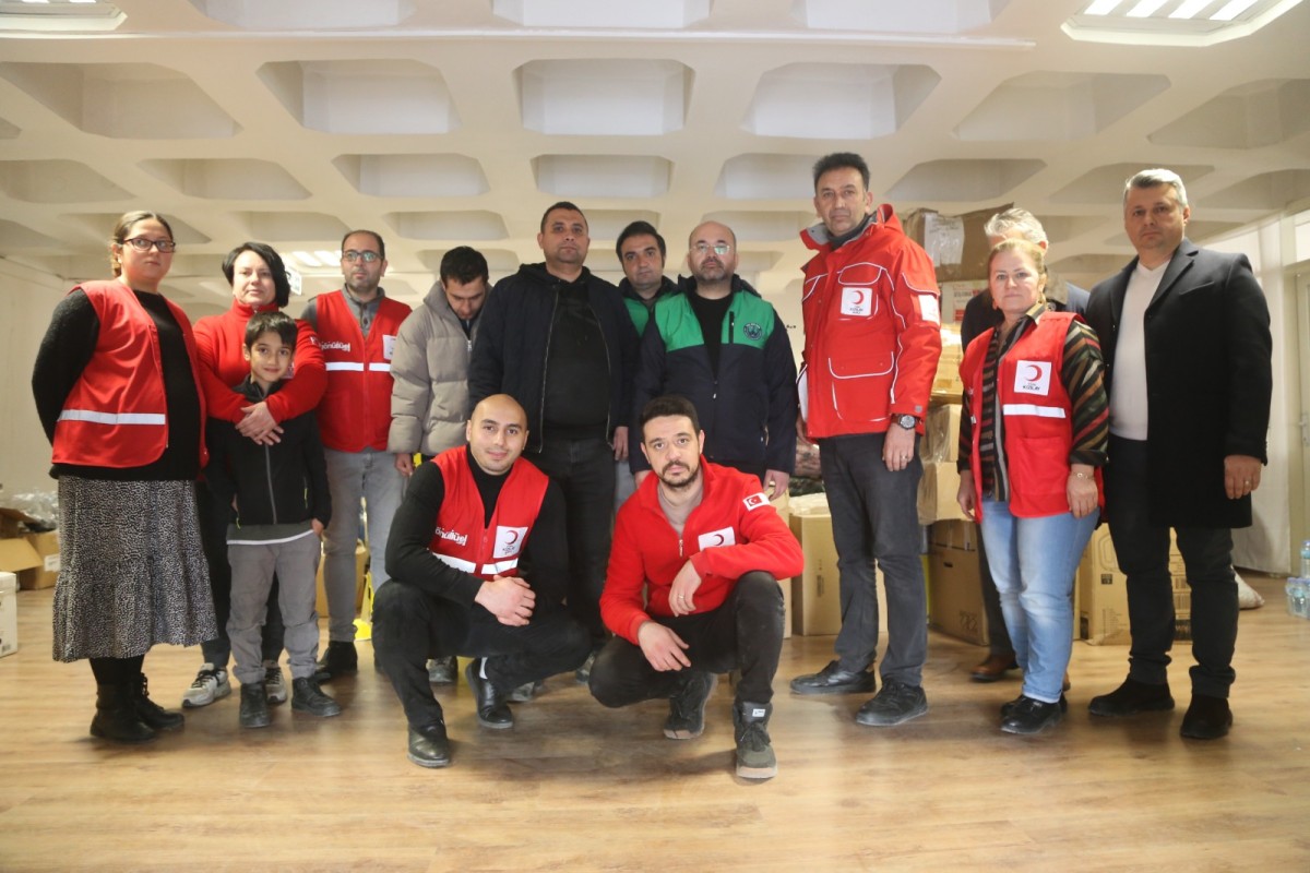 Muğla’da sendika ve Kızılay’dan depremzedeler için yardım kampanyası