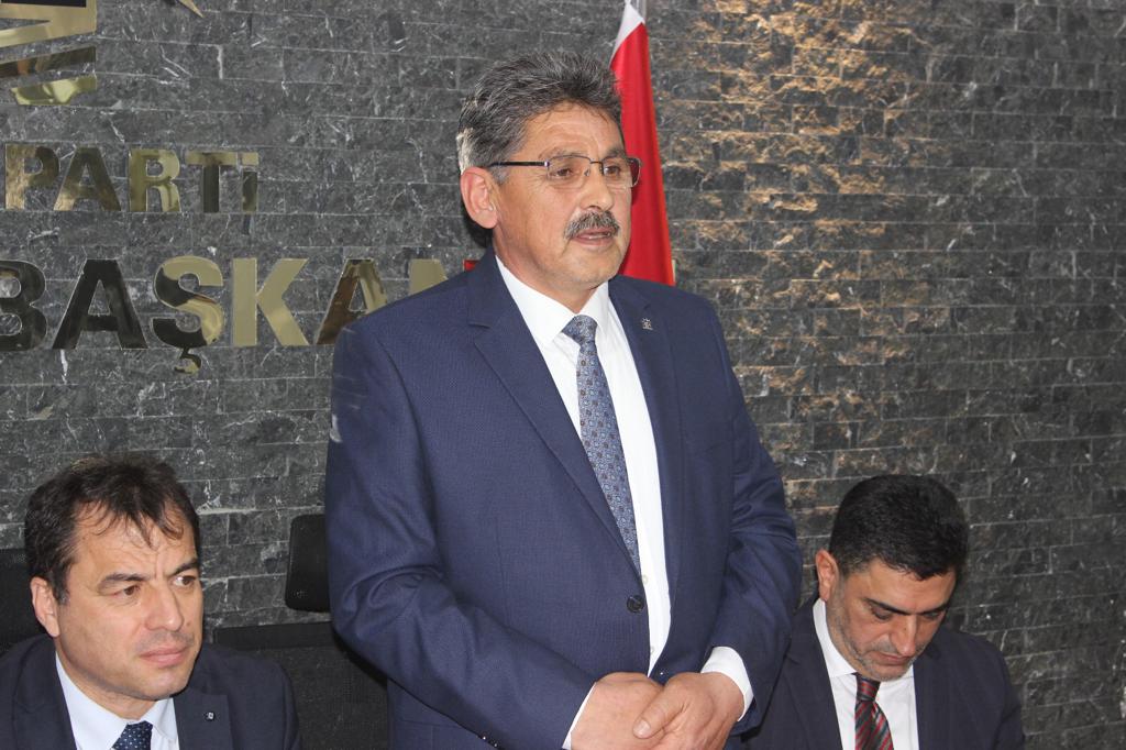 AK Parti’de Tamer Topal Aday Adaylığını Açıkladı
