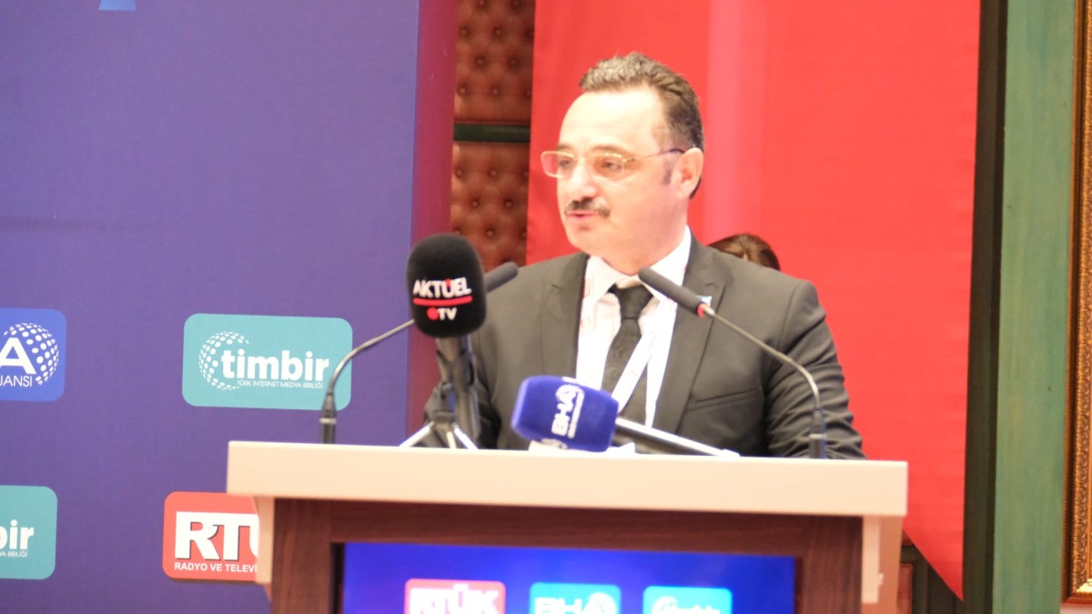 TİMBİR Başkanı Basa “Afet Kriz Yönetiminde Medyanın Rolü” paneli'nde Açılış Konuşması Yaptı