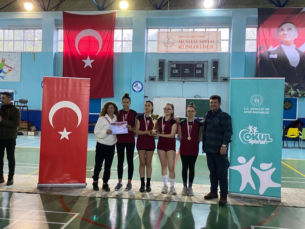 Şampiyon Anadolu Lisesi Afyon'da
