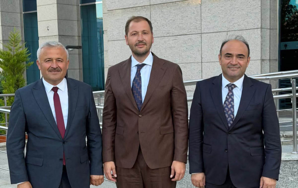AK Parti Muğla İl Başkanı Cengizhan Güngör, Kavaklıdere Belediye Başkanı Mehmet Demir ve Seydikemer Belediye Başkanı Önder Akdenizli AK Parti Genel Merkezi’ni Ziyaret Etti