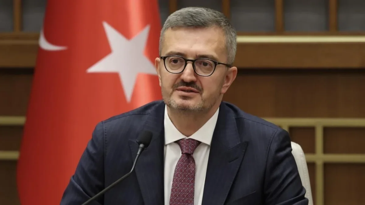 İletişim Başkanı Duran: 2 bin 500'ü aşkın medya mensubu zirveyi buradan takip edecek