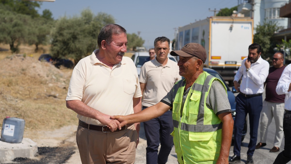 MİLAS BELEDİYESİ’NDEN ULAŞIMDA BÜYÜK HAMLE: SICAK ASFALT ÇALIŞMALARI HIZ KAZANDI