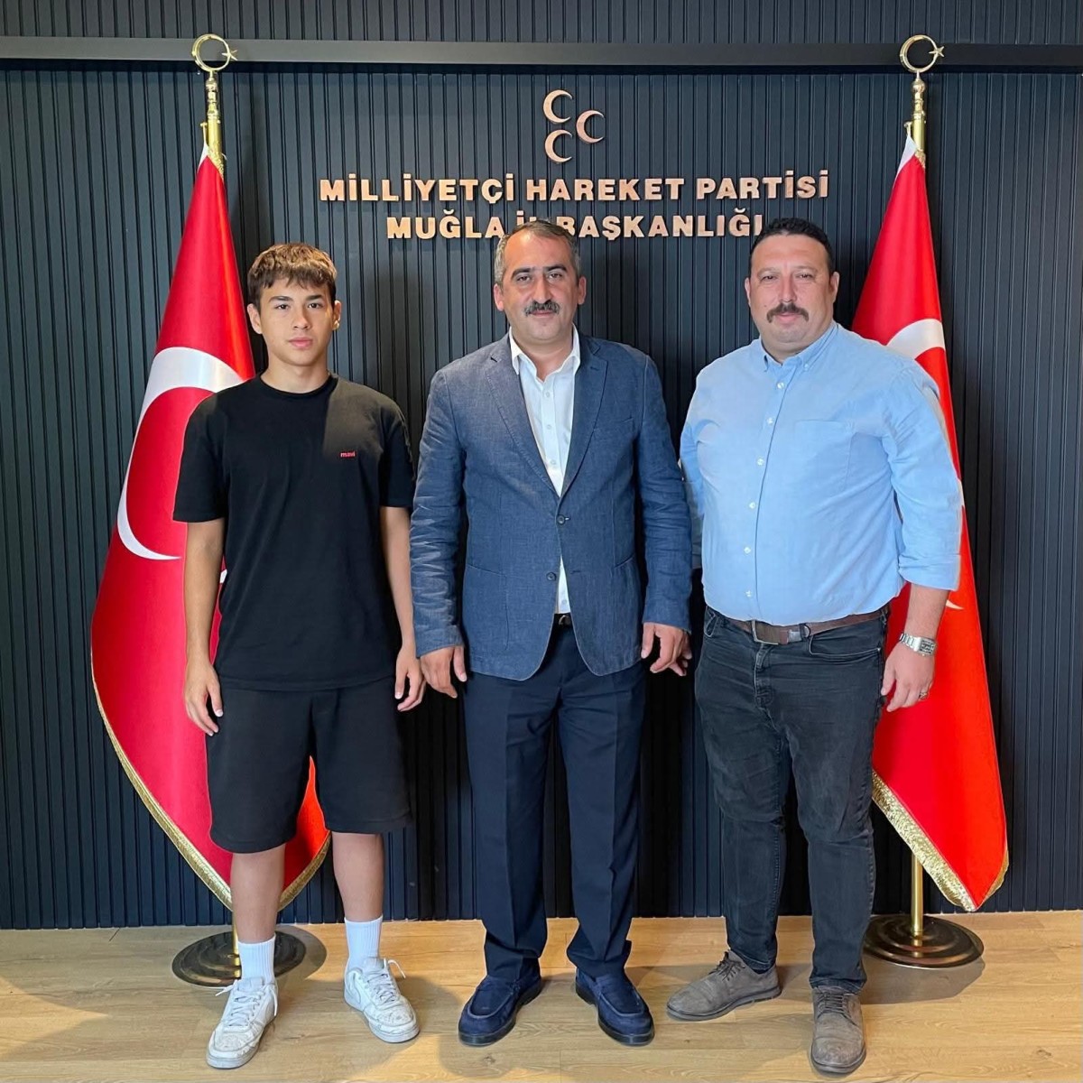 “MHP Muğla İl Başkanlığında Samimi Buluşma”